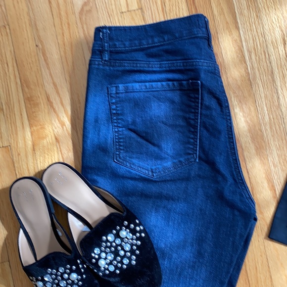 Loft dark wash modern kick crop jeans - Picture 2 of 6